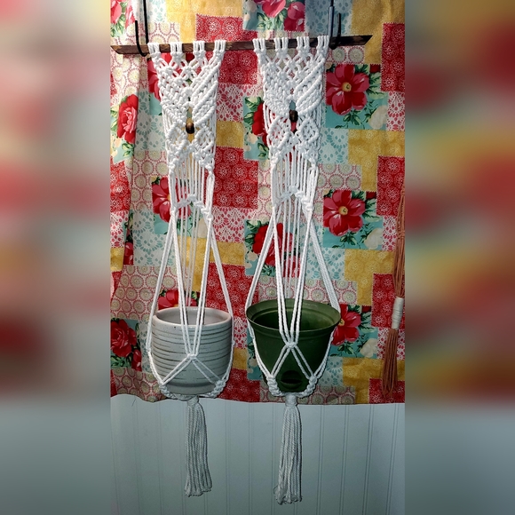 NEW - Handcrafted Custom Double Macrame Plant Hanger - Picture 3 of 11